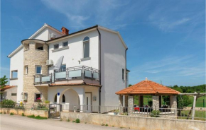 Amazing apartment in Pula with WiFi and 3 Bedrooms